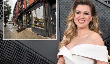 Kelly Clarkson slams Brooklyn novelty shop for dissing her in 'Pretty Woman' moment