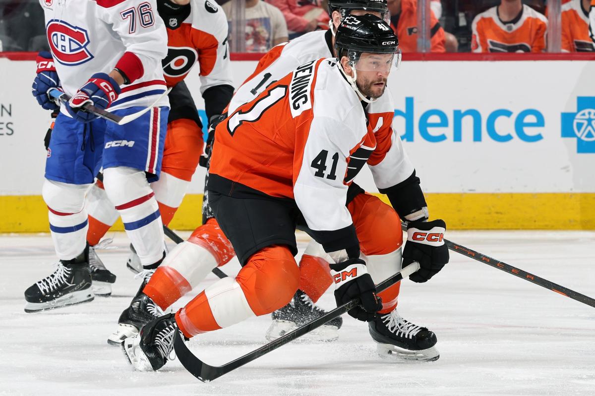 Rangers sign Luke Glendening on PTO in search for center