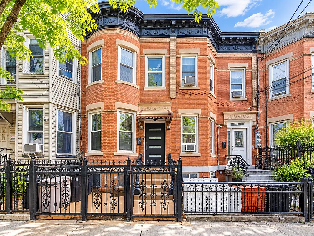 brick ro whouse