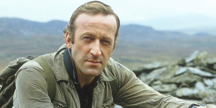 Bob Peck as Ronald Craven outdoors in the 1985 British television thriller Edge of Darkness