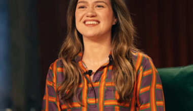 We Have New Footage Of Kelly Clarkson’s Infamous Visit To The Brooklyn Store