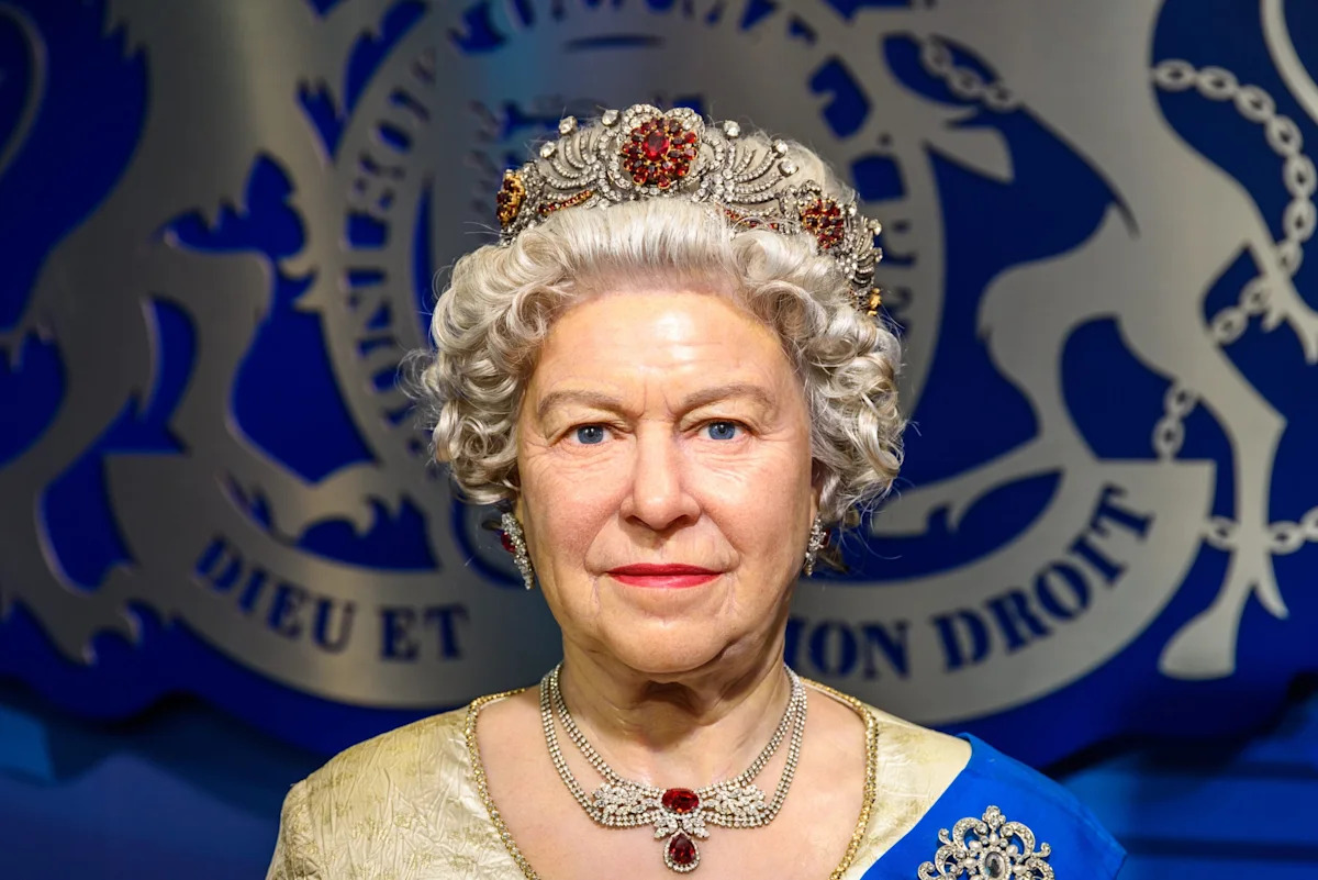 Queen’s Charity Website Taken Over by Slots — Audit Reveals Hundreds of Gambling Sites Snapping Up Trusted Domains