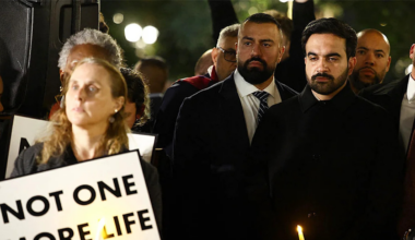 Mamdani dined at NYC restaurant linked to anti-Israel menu after being booed at Oct 7 vigil: report
