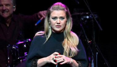 Brooklyn Toy Store Hasn’t Heard From Kelly Clarkson Despite Reaching Out ‘Multiple’ Times