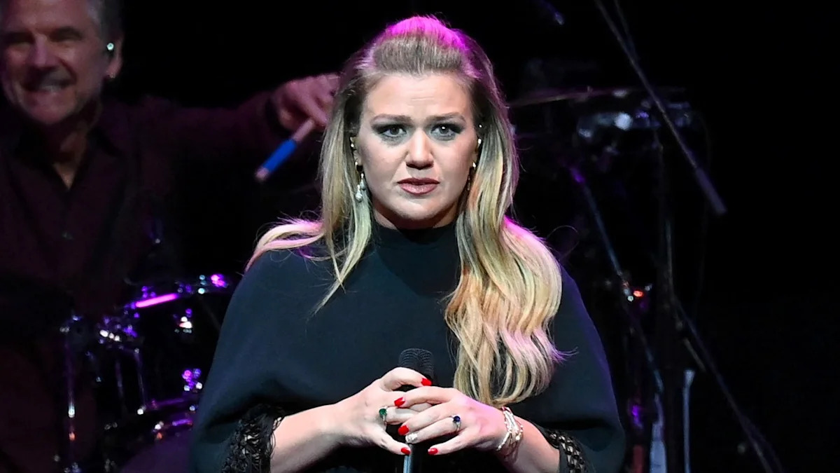 Brooklyn Toy Store Hasn’t Heard From Kelly Clarkson Despite Reaching Out ‘Multiple’ Times