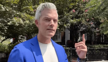 Owning Manhattan’s Ryan Serhant Lets AI Take Over Part of His Empire
