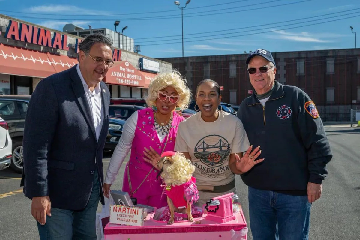 Dolly Parton Theme Steals the Show at Halloween Dog Costume Contest on Staten Island (90 Photos)