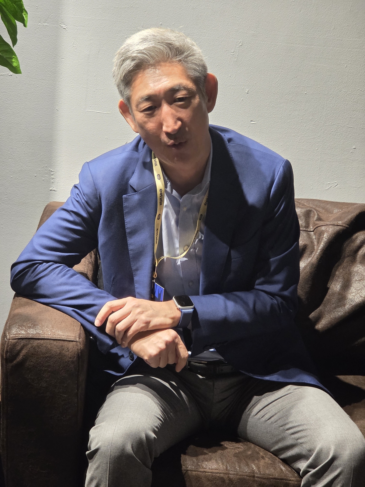 Sander Heo, head of Charlesbank, speaks with reporters at the main event of "KOOM Week 2026" held at Terminal 5 in Manhattan, New York, on Jan. 16 local time. New York — Yoon Kyung-hwan, Correspondent - Seoul Economic Daily International News from South Korea