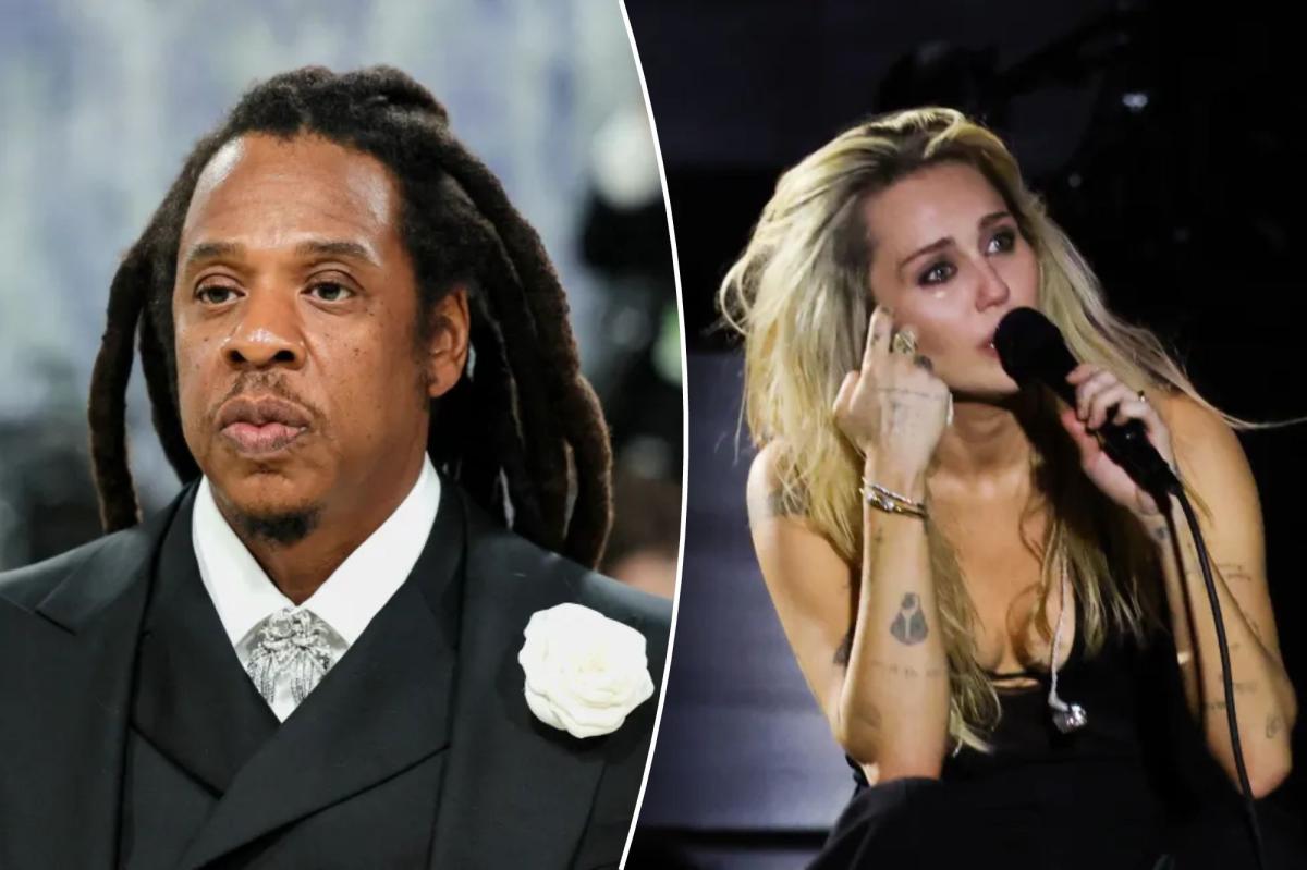 Jay-Z chooses himself for Super Bowl halftime show