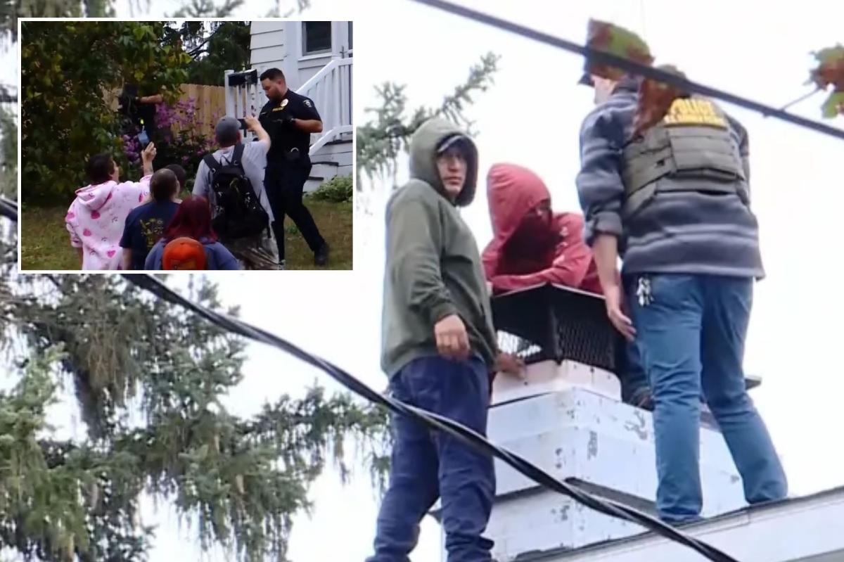 Angry NY mob sneaks Border Patrol fugitives off roof during standoff