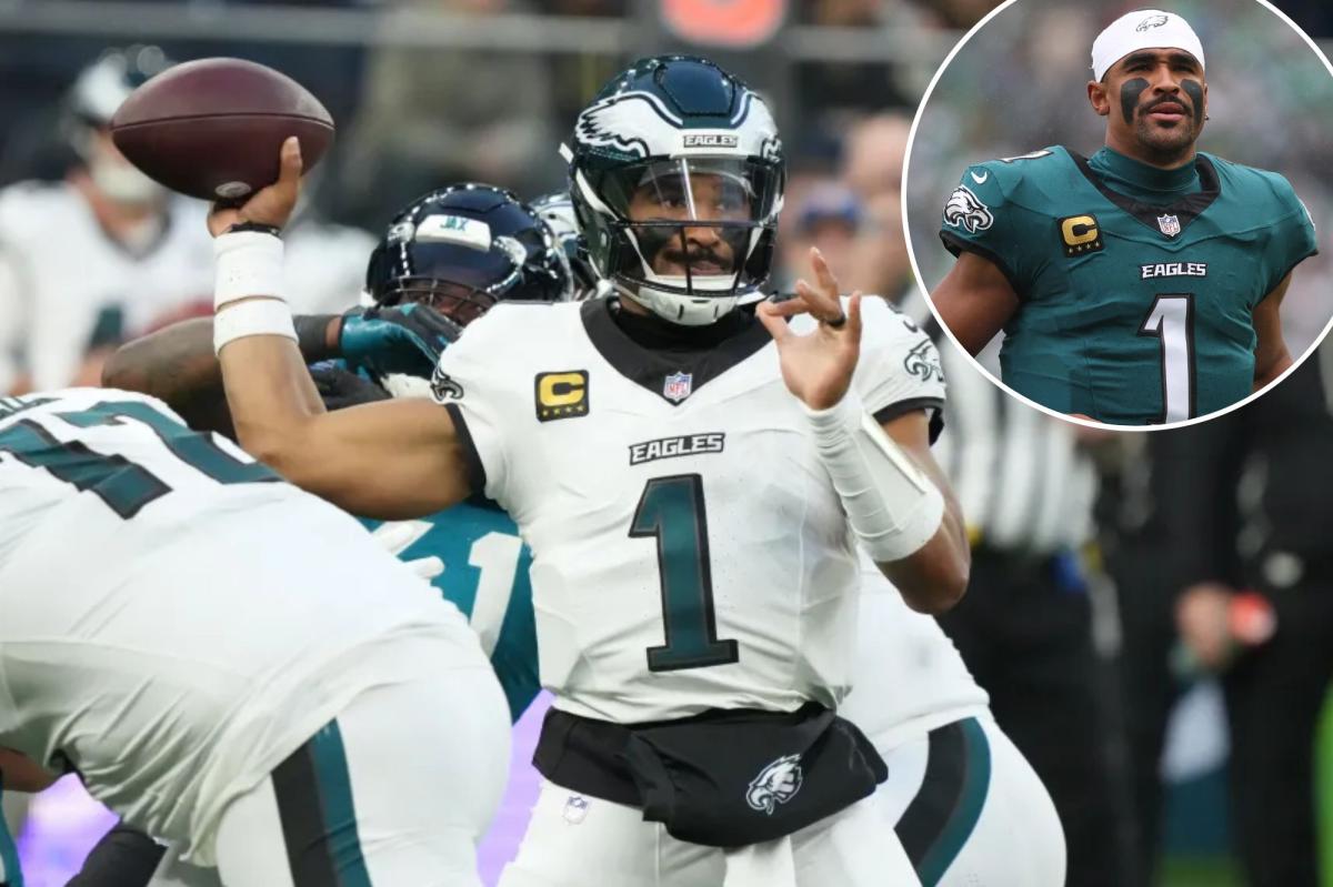 Jalen Hurts suffers blood clot that will sideline him for at least one game