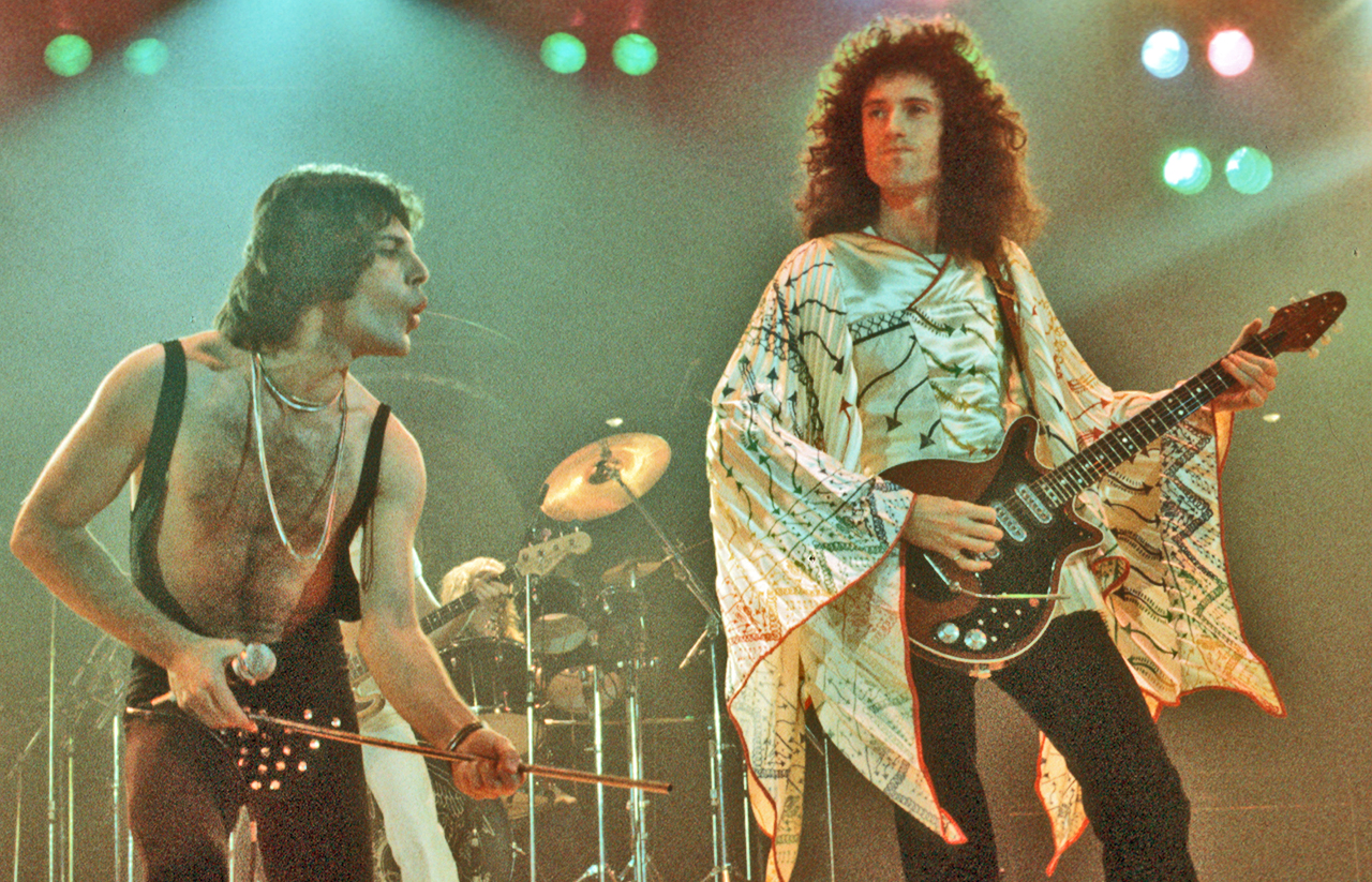 Photo of Queen circa 1970