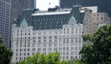 New York's Plaza Hotel to Close in 2027 for 4 Years of Renovations