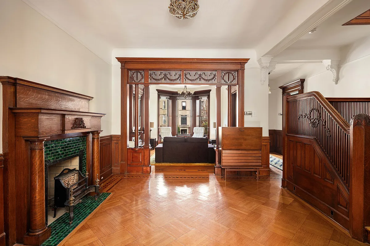 parlor with mantel, fretwork