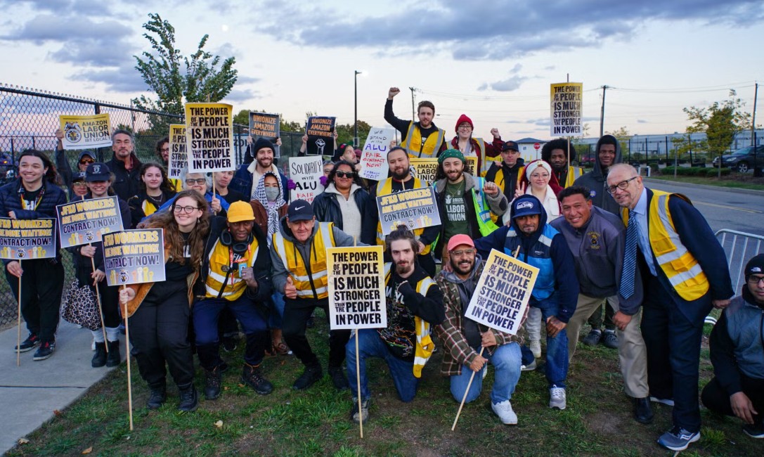 NLRB ordered Amazon to bargain with Staten Island workers; it's now in federal court