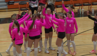 Manhattan Christian sweeps Manhattan in crosstown volleyball matchup