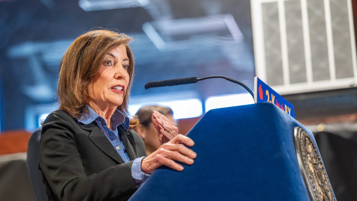 Hochul visits Queens yeshiva to discuss school funding, security - Israel & Jewish News