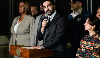 New York Democrats want parking lot owners to ban ICE from their properties