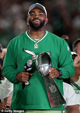 Eagles legend Brandon Graham is coming out of retirement