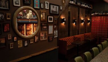 WineDive Rittenhouse, 1534 Sansom St., is modeled on old-time Hollywood and Atlantic City.