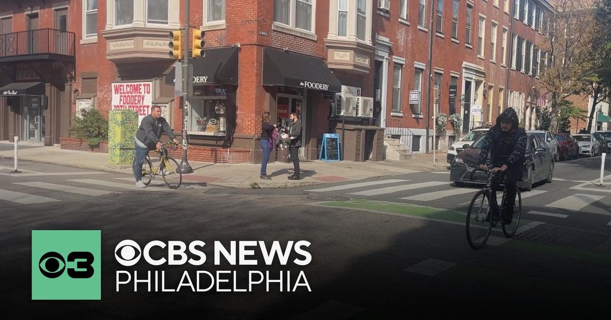 Philadelphia City Council passes a bill that could put the bike lane safety project back on track