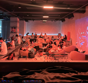 Books and beats: The strange comfort of reading alongside strangers