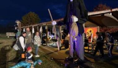 Trunk or treat – Lehigh Valley Press