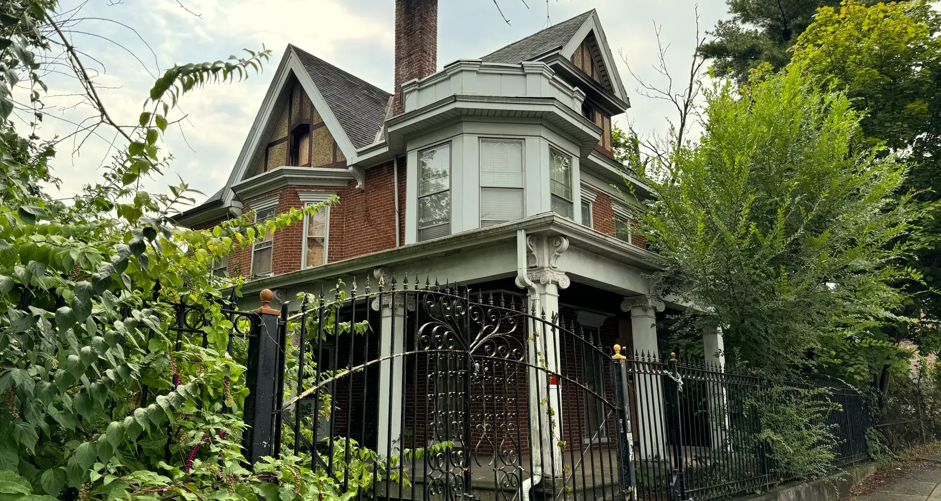 143 w broad st bethlehem pa after fire on august 15th 2024