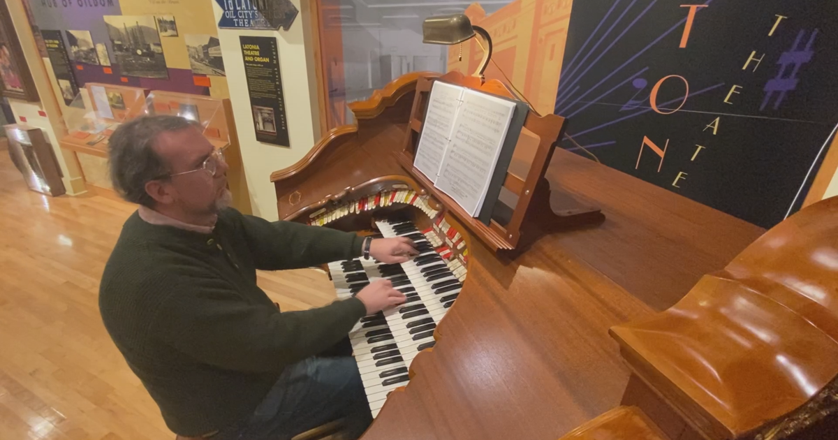 The Last Word: 1928 Wurlitzer Organ Still Plays for Silent Movies in Oil City | Local News