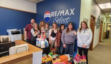 REMAX Select Realty Team Hosts Successful Pet Drive for Tri County Animal Rescue Center
