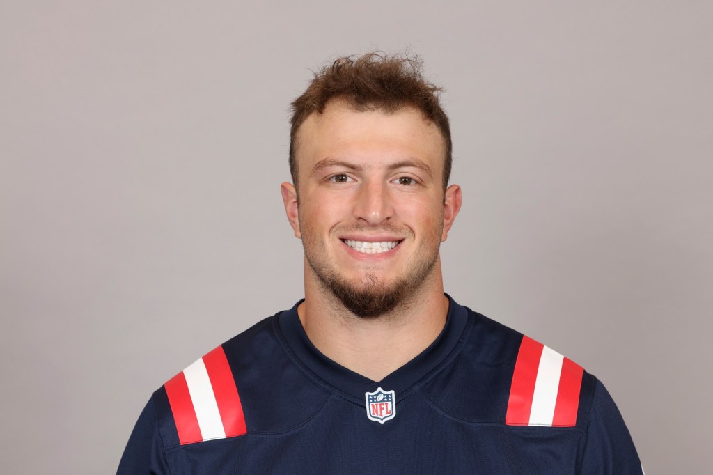 Patriots elevate TE Dippre to active roster – Scranton Times-Tribune