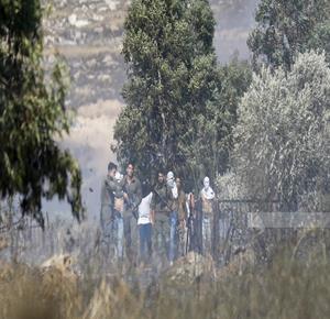 Ten Palestinians injured in colonists’ attack east of Bethlehem