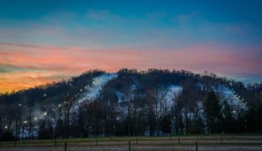 Man Hospitalized After Touching Real Live Wires At Pennsylvania Ski Resort