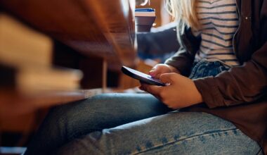 Pittsburgh-area parents travel to Harrisburg to support phone-free school legislation