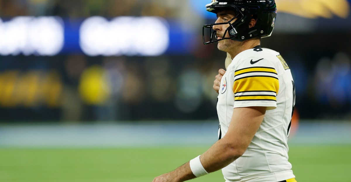 Aaron Rodgers, Pittsburgh Steelers offense have worst game of season in loss to Chargers