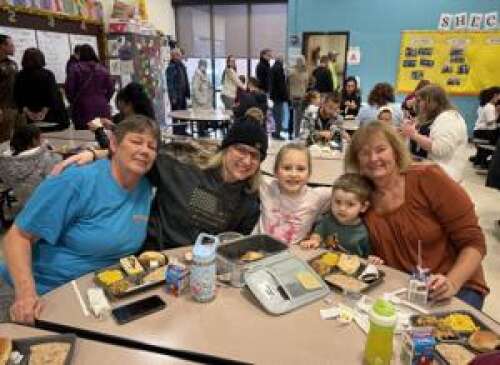 Turkey Day dinner – Lehigh Valley Press