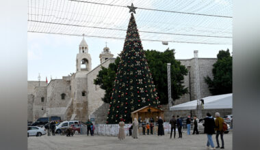 Bethlehem hold first Christmas tree lighting ceremony since 2022