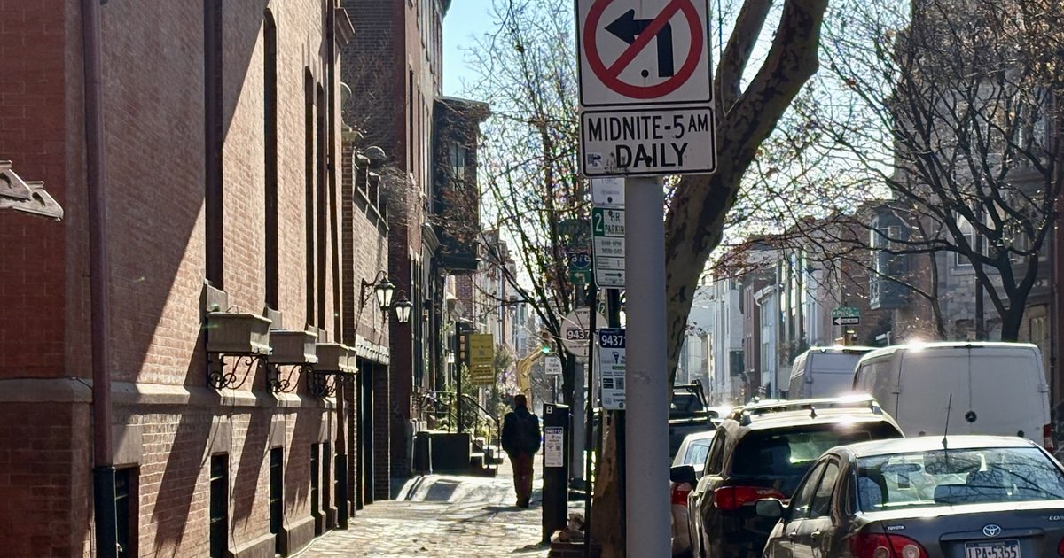 Anti-cruising sign still standing in Rittenhouse reflects the area's complicated queer history.