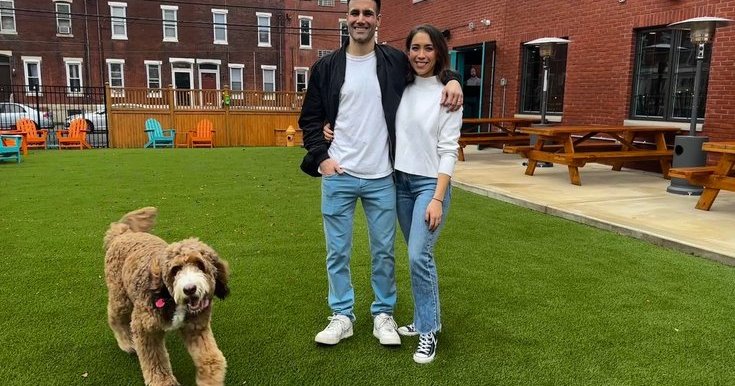 The Boozy Mutt, the dog-friendly bar in Fairmount, is closing after two years in business