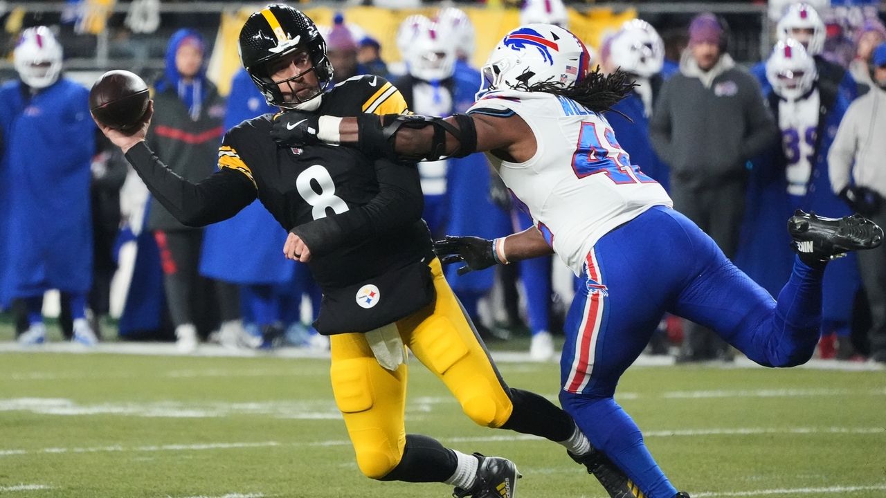 Aaron Rodgers leaves game after getting bloodied on sack by Joey Bosa