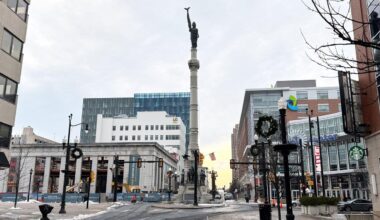 Trump's 'A+++++' economy collides with the reality in a Pennsylvania city critical to the midterms