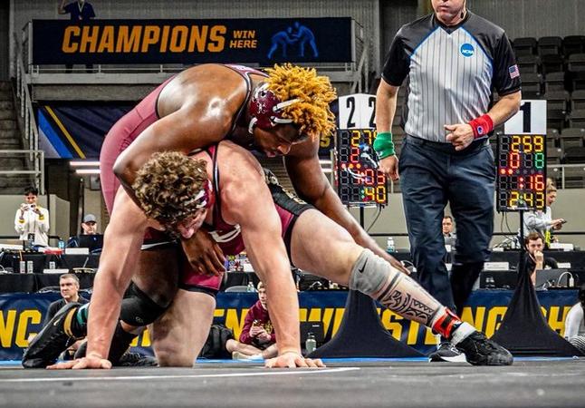 Golden Knights Fall to Edinboro