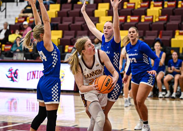 Slater's Career Day Propels Gannon to 11th Straight Win