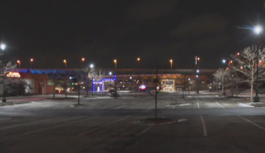 Police investigating shooting at The Waterfront shopping center in Homestead