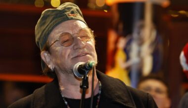 Bono joins annual Dublin city centre Christmas Eve busking session