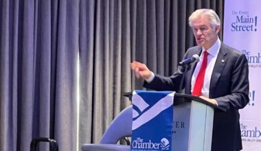 Dr. Oz in the Valley: A packed house inside, protestors outside | Lehigh Valley Regional News