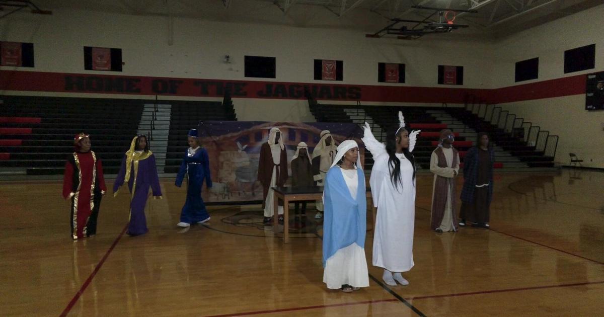 Students travel back in time with debut of "A Night in Bethlehem" play | Local & State News