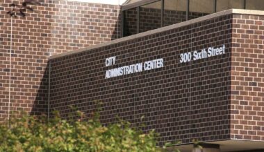 Rapid City Council to discuss vacation home application fees and second reading of ordinance, employee wellness incentive and COPS grant