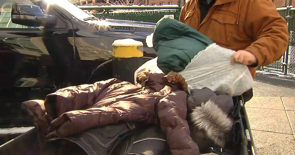 'Stay warm this winter': Hundreds of coats collected at second annual WFMZ Coat Drive with Reading Royals | Reading Area