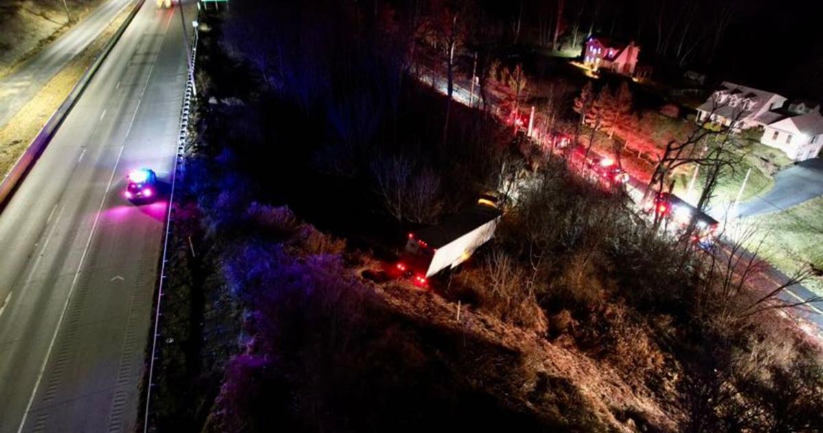 Tractor trailer slides off I-78 in icy overnight conditions | Lehigh Valley Regional News